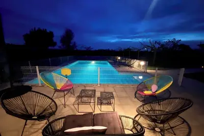 Image de Villa au pied du Vercors avec Piscine, Tennis et Boulodrome sur 5000m2 de jardin