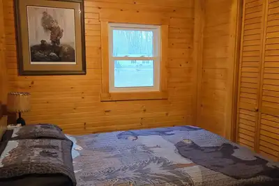 Image de Charming 2-bedroom cabin in Winamac  WiFi, Ac, Fully remodeled in 2024-2025
