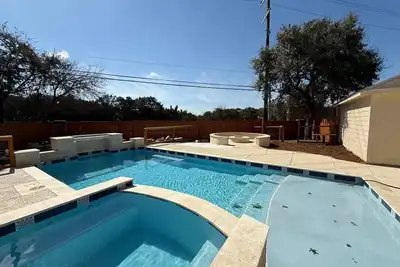 Image de Charming 4-bedroom house with a Pool and Spa