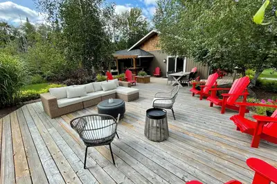 Image de Luxury Ranch Bungalow on Hutcheson Beach Road