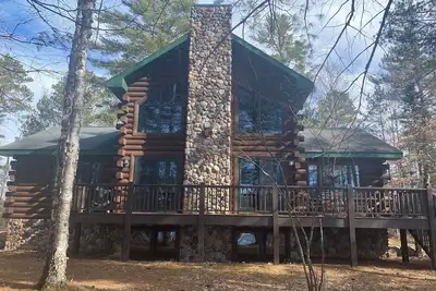 Image de Charming 4-bedroom house with WiFi and Ac in tranquil Conover