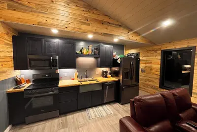Image de The Mother in Law Wilderness Suite