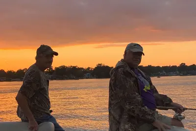 Image de Large Lakefront home with two dock spaces on Lake Webster