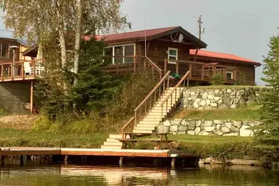 Image de 2-bedroom Waterfront Home on Beautiful Big Lake Alaska