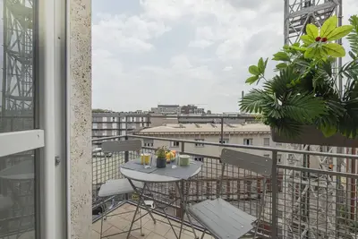 Image de Spinoza - Modern 1 br  with balcony steps from Piola