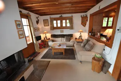 Image de Chalet tendre est la Nuit - 3 chambres - très joli et cosy chalet juste au dessus du village de Gryo