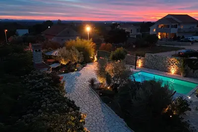 Image de 3-bedroom traditional stone house in charming Visočane with WiFi, Ac. Book now