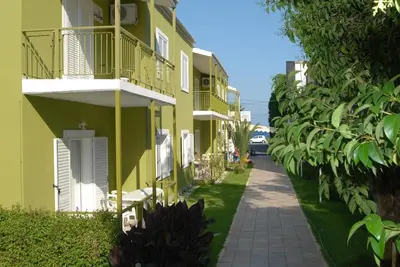 Image de 2-bedroom apartment a few steps from Ipsos beach - Wi-Fi, Ac, fridge, balcony