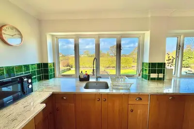 Image de Stunning 7 Bedroom Escape Near New Forest and Beach - Large Garden - Sleeps 14