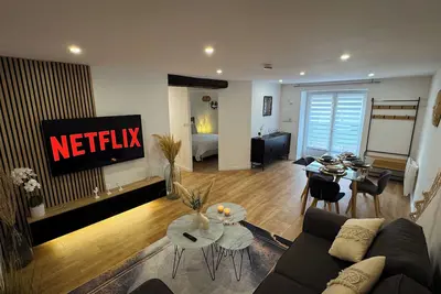 Image de Escapade à 10mn à pied du centre Élégant & Moderne