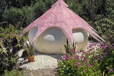 Image de Glamping familial à distance de marche de trois plages