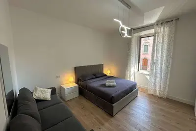 Image de Suite at the foot of the Upper Town