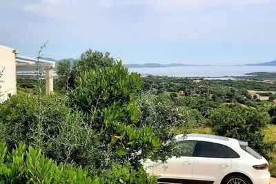 House Ely-Spectacular Sea View and garden