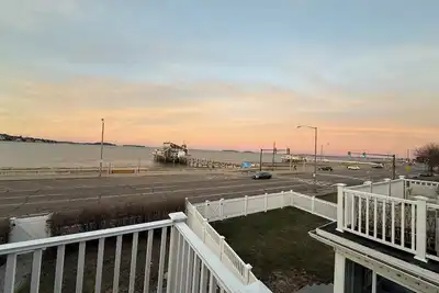 Image de Stunning Beachfront 3br, Ocean/City Views, Near Boston, Free Parking