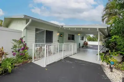 Image de Salty Sea Home Jupiter/Tequesta! 4-bedroom 2-bath fully furnished home, sleep 8.