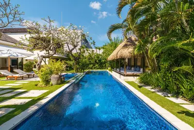 Image de Luxury Oasis in Seminyak – Your Dream Bali Escape Awaits, 2256