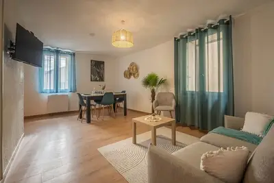 Image de Oiqia • Solis • Azur