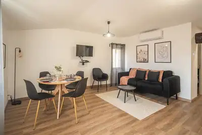 Image de Oiqia • Solis • Opaline