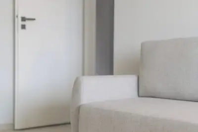 Image de Spacious & Cozy 4-Bedroom Apartment Near Airport