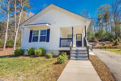 Image de Charming 2br Retreat with Full Kitchen, Wifi and Gas Grill for Outdoor Dinning