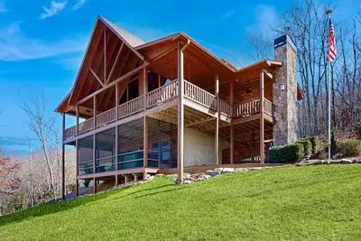 Image de Family & Dog Friendly Cozy Cabin with hot tub & pool table