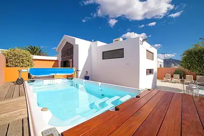 Image de Luxury Villa with hot tub and resistance swimming pool