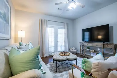 Image de Bluffs Hideaway! Top-Floor 3br