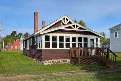 Image de Harbor Haven Cabin Steps from Eagle Harbor Beach