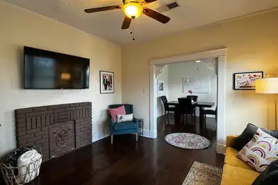 Image de Charming 2-bed bungalow in the Historic Cooper-Young neighborhood of Memphis!