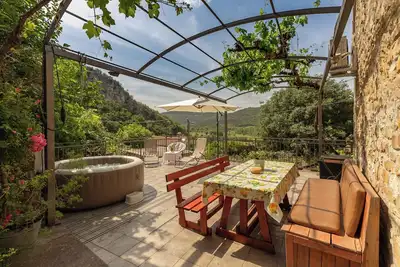 Image de Fairy-Tale Tiny House From 17th Century, Koper, Slovenia