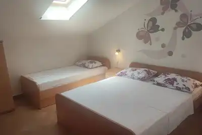 Image de Appartement de deux chambres avec le balcon et la vue sur le mer Zablace, Sibenik (A-23960-e)