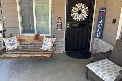 Image de Large Parking/Country/Peaceful/ 3bedroom/ 2bathroom House Hanford with WiFi, Ac.