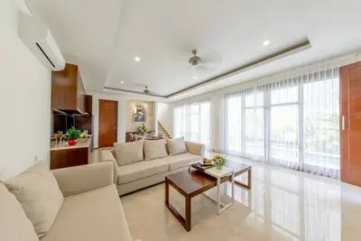 Image de Georgeous 2-Bed Villa with HiSpeed WiFi, Fitness Room, Ac and Private Carspace.