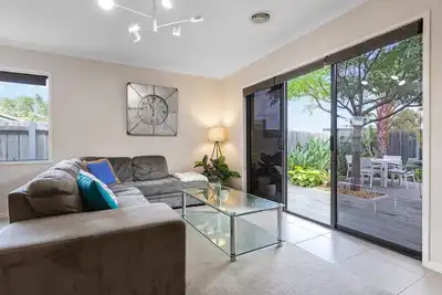 Image de Cosy 3-Bedroom Retreat with Outdoor Space