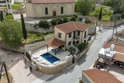 Image de Villa avec piscine privée Stroumpi