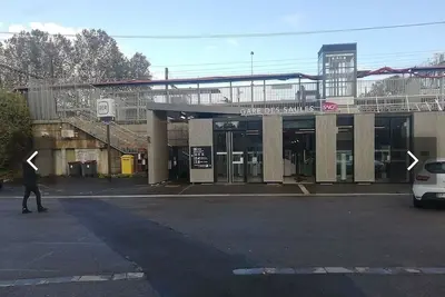 Image de Spacieux T2 Près Aéroport d'Orly. Parking privé. Proche transporteur et commerce