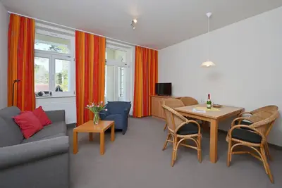Image de Ferienwohnung 6 mit Sauna Wlan 6 Pers. Sellin auf Rügen Villa Celia  200 m vom Strand entfernt