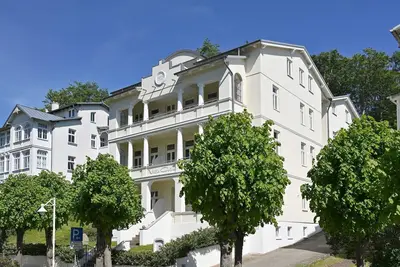 Image de Strandnahe Ferienwohnung 8 Villa Celia Sellin für 6 Personen mit Wlan, Sauna, Insel Rügen
