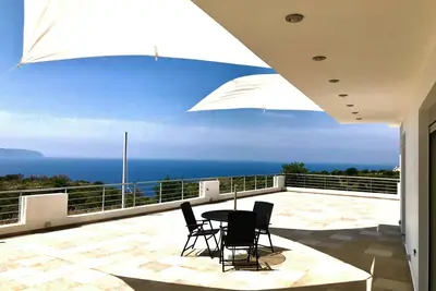 Image de 2-bedroom villa in charming Mavrata with WiFi, Ac nice views of the Ionian Sea