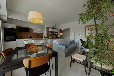 Image de T3 Climatisé Dernier Étage Port Hyères