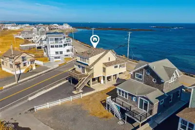 Image de Oceanfront - Front Porch - Back Deck - Kitchen