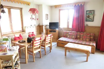 Image de Ski apartment in La Tania, great views, sauna, close to Col de Loze summit