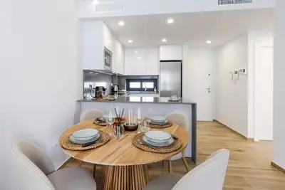 Image de Lotus – Appartement Contemporain avec Piscine et Balcon Privé