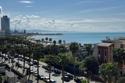 Image de Beachfront Luxury Studio
