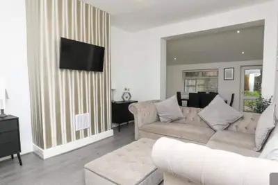 Image de Spacious 2 bed Bungalow, Central Location