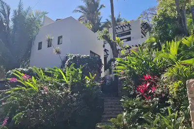 Image de Casa Verano-Stylish garden oasis on the northside