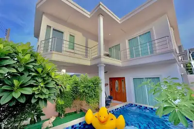TagVilla SukSabai Pool Villa in Pattaya - 05 Bedroom