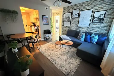 Image de Charming 2-bedroom apartment in delightful Memphis with WiFi, Ac