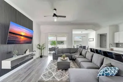 Image de Pet-Friendly Modern Retreat Near Siesta Key