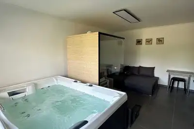 Vacation apartment with whirlpool and sauna